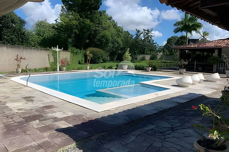 Sítio em Aldeia com piscina e vista para o vale